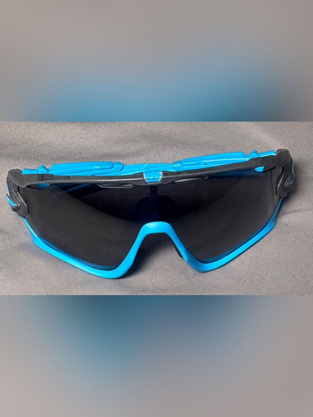 Oakley Sports Sunglasses Blue and Black Shield Lens